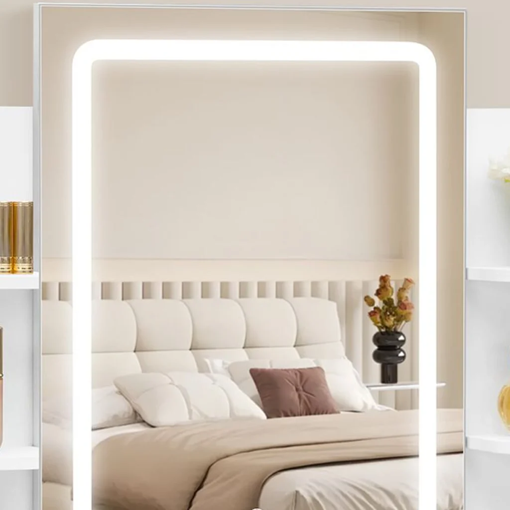 The mirror with its LED frame switched on