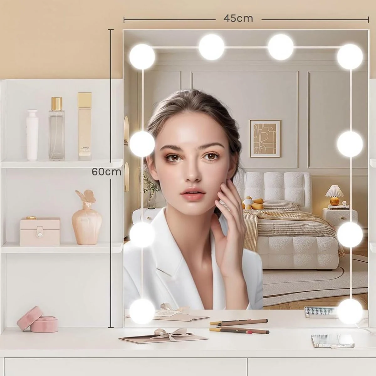The 45 × 60 cm mirror and its 10 bulbs
