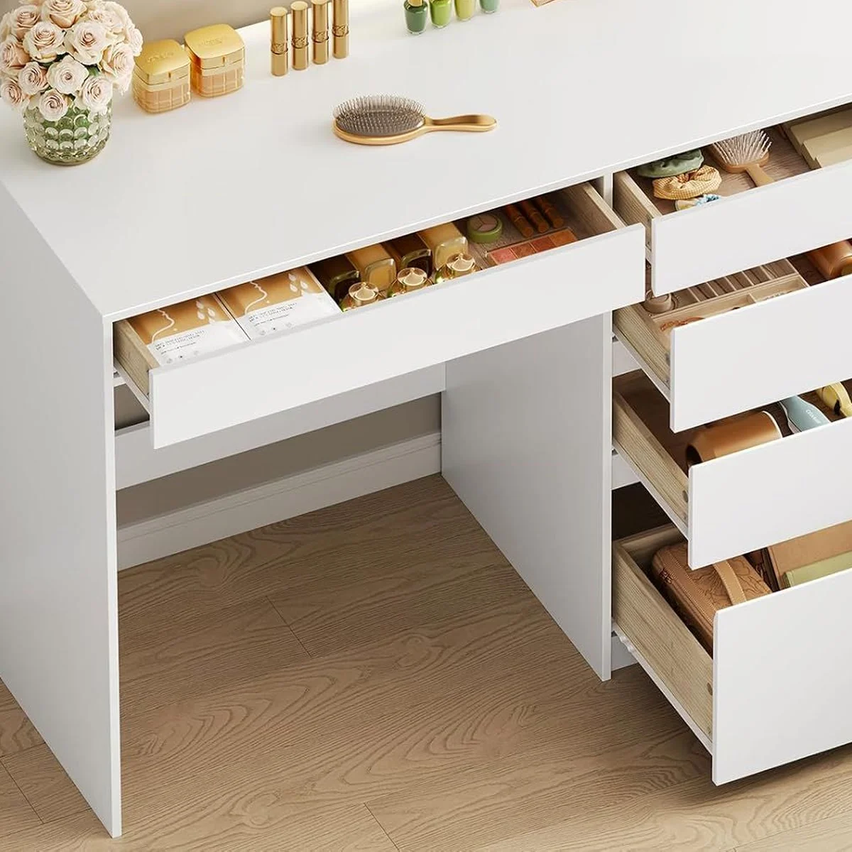 The 5 drawers open